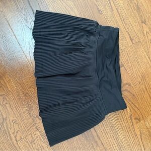 Lululemon pleated skirt